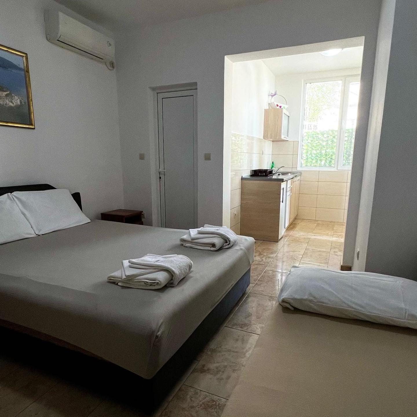 Apartmani Luksic Sutomore Exterior foto