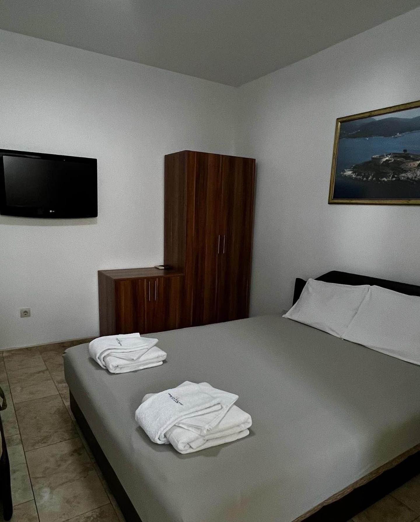 Apartmani Luksic Sutomore Exterior foto